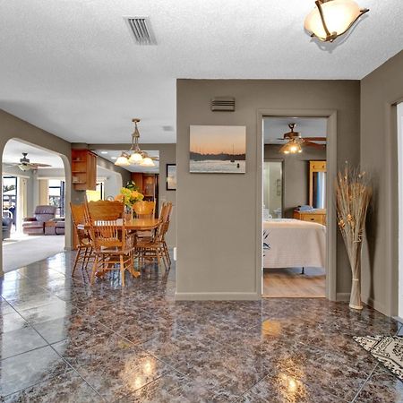 Pet Friendly Canal Front 3-Bedroom Grand Villa With Pool, Linai And Dock Port Charlotte Bagian luar foto