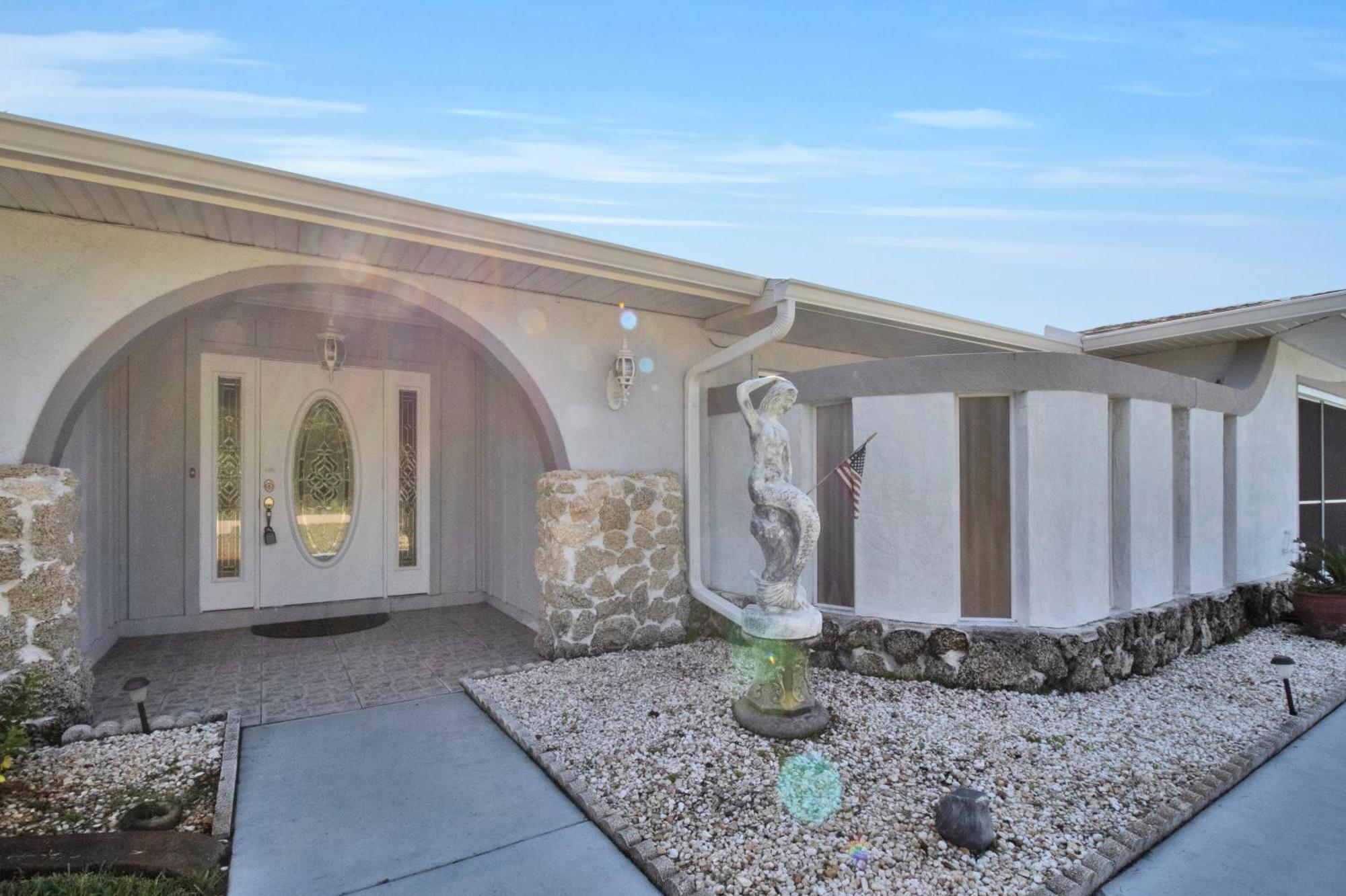 Pet Friendly Canal Front 3-Bedroom Grand Villa With Pool, Linai And Dock Port Charlotte Bagian luar foto