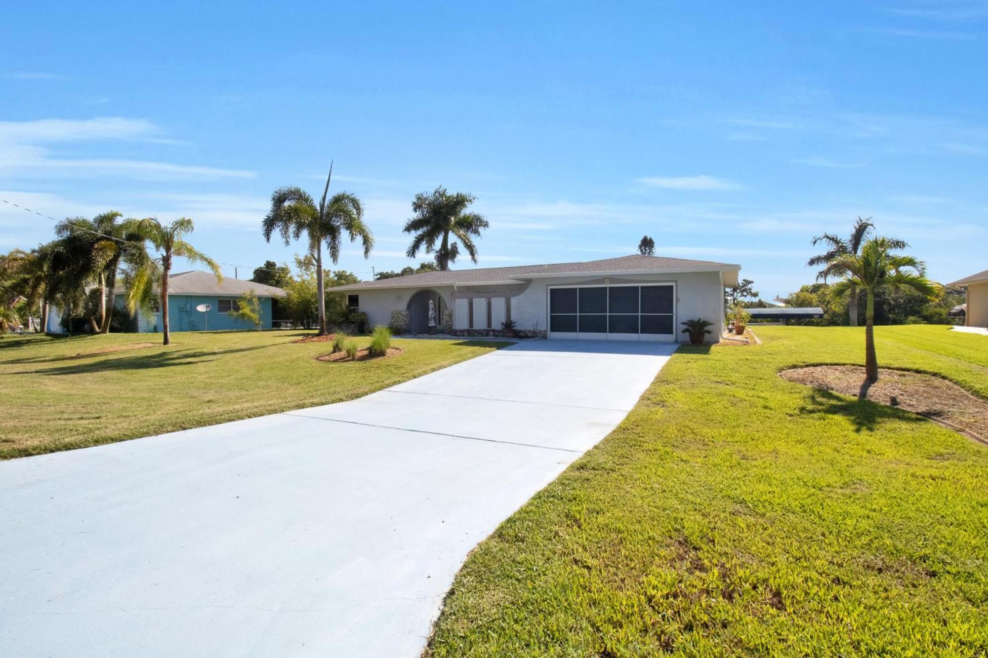 Pet Friendly Canal Front 3-Bedroom Grand Villa With Pool, Linai And Dock Port Charlotte Bagian luar foto