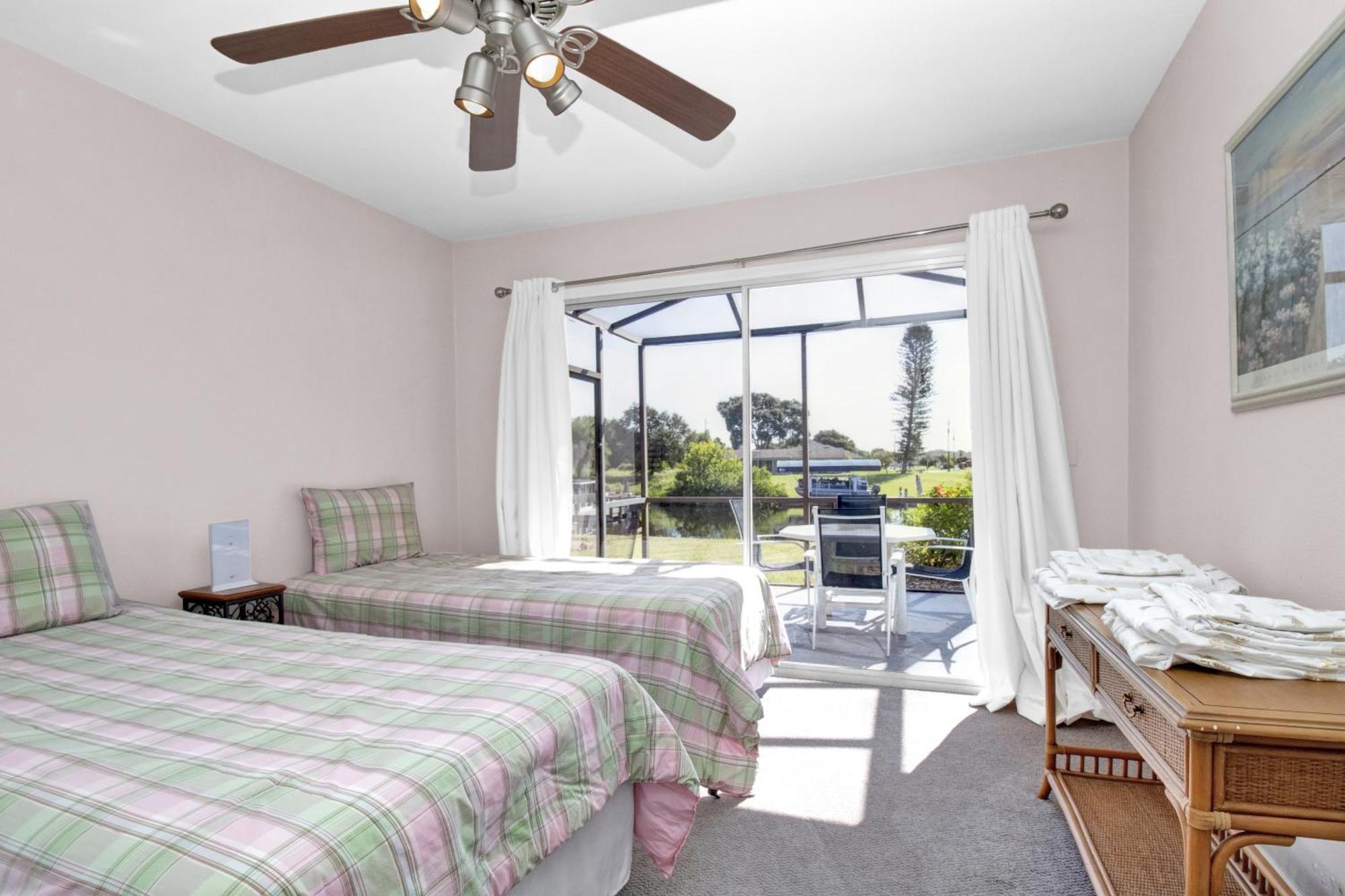 Pet Friendly Canal Front 3-Bedroom Grand Villa With Pool, Linai And Dock Port Charlotte Bagian luar foto